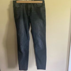 Kenzie distressed black high rise skinny jeans 👖 sz 6